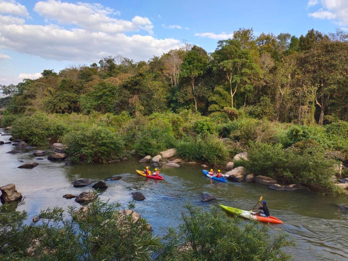 Sappraiwan Elephant Resort & Sanctuary Kaengsopha Exteriör bild